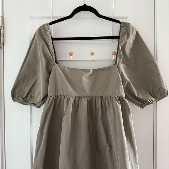 Aritzia Wilfred gray green puff sleeve Serenade midi dress - size Medium (M) - Picture 9 of 11